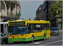 (B 0573) Mercedes Benz O 405N als Schlertransport der Gemeinde Hesperange nahe dem Bahnhof von Luxemburg unterwegs.  17.06.2013
