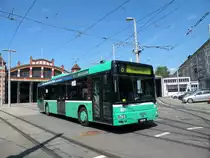 Tramersatz auf der Linie 8. MAN Bus mit der Betriebsnummer 825 wartet auf dem Hof des Depots Wiesenplatz auf seine n�chste Abfahrtszeit. Die Aufnahme stammt vom 01.07.2013.