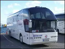 Neoplan Starliner von Br�skamp aus Deutschland im Stadthafen Sassnitz am 19.09.2012