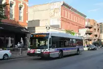 CTA, Chicago. NovaBus LFS (Nr.6805) in Chicago, N Milwaukee Avenue. (19.7.2013)