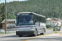 Stagecoach West, Rapid City (South Dakota). MCI D4500 in Custer (South Dakota), North 5th Street. (25.7.2013)