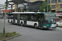 P-AV 946 steht am 11.08.2013 am Potsdamer Hauptbahnhof. 