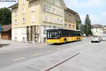 Postauto/PU Bucheli Nr. 27 (Mercedes CitaroII O530L) am 11.7.2013 in Kriens, Gemeindehaus. 