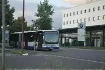 P-AV 520 auf der Linie 620 nach S-Bahnhof Wannsee. Aufgenommen am 15.08.2013 Teltow Warthestra�e. Dieser Bus geh�rt zum Betriebshof Stahnsdorf.