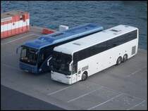 Temsa Safari HD von Maa� Reisen aus Deutschland  und EOS von Uslugi Transportowe aus Polen im Stadthafen Sassnitz am 07.10.2012