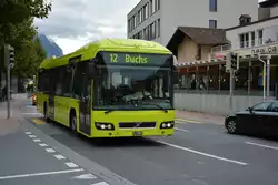 FL-39891 fährt am 08.10.2015 auf der Linie 12 nach Buchs (Schweiz).