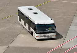 Flughafenbus Cobus 3000 am Flughafen D�sseldorf - 24.07.2012