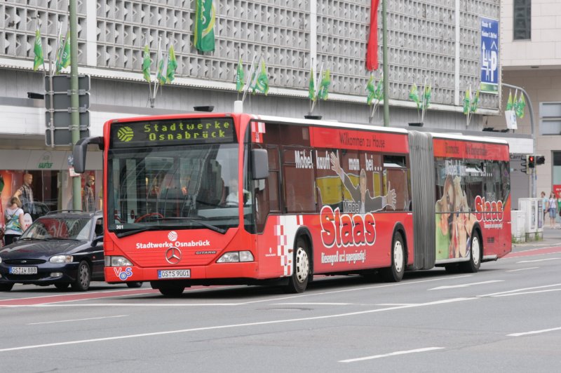 Wagen 301 (OS S 9001) mit Werbung fr Mbel Staas.
27.6.2009