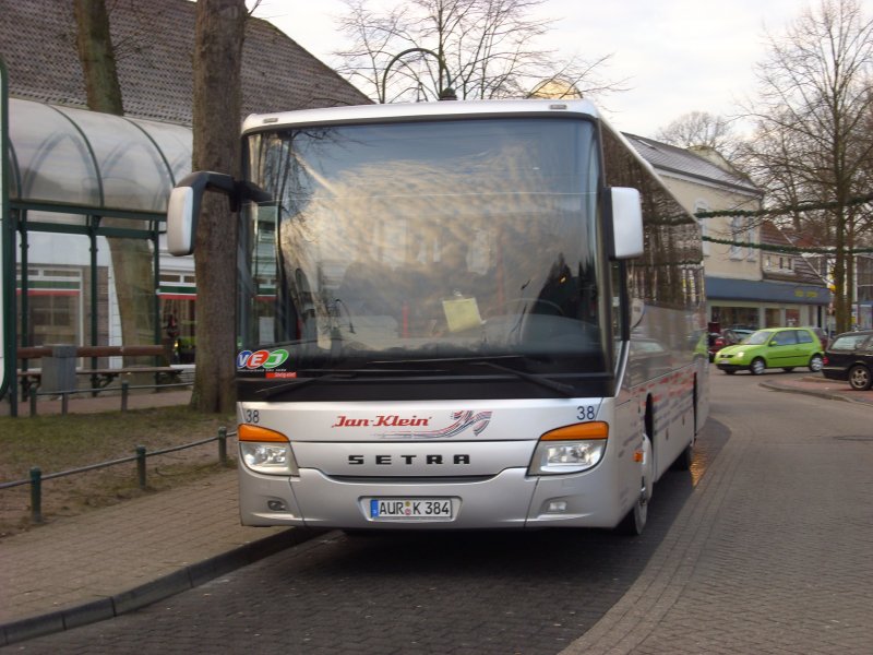 Wagen 38 von Kreisbahn Aurich im Auricher ZOB