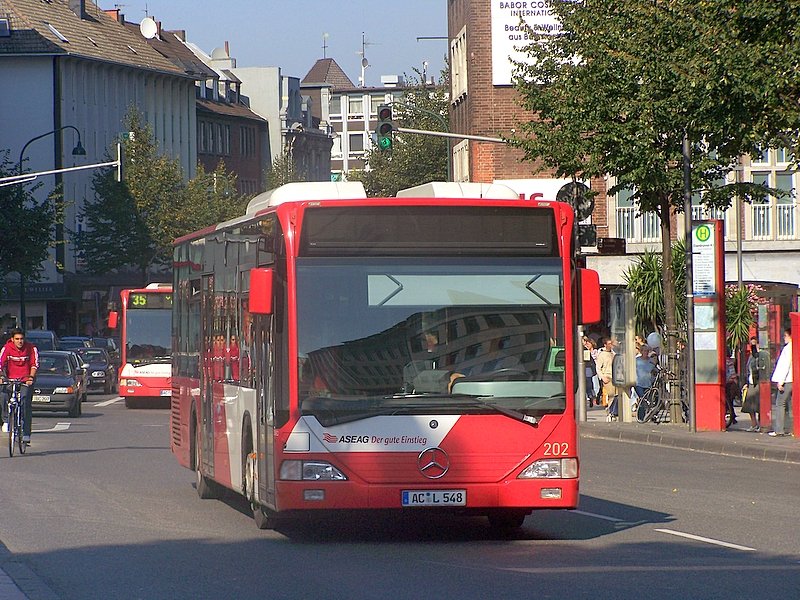 Wagen Nr. 202 als Leerfahrt am Elisenbrunn Aachen.