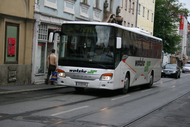 Watzke, Graz, W4977 (G101HO, Setra 415UL) am 18.7.2008 unterwegs in Graz. 