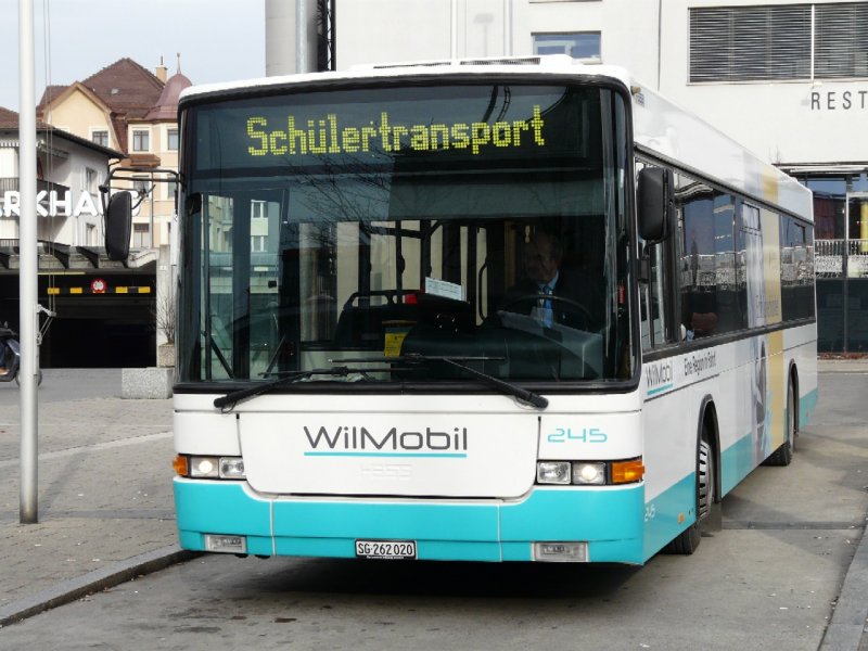 WilMobil - Volvo - Hess B10L Nr.245 SG 262020 im Schlertransport einsatz in Wil am 04.01.2008