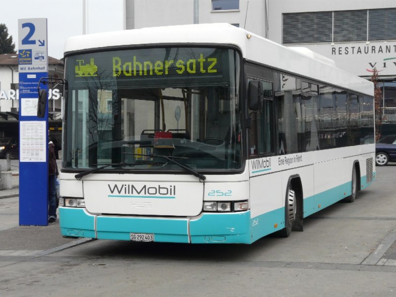 WilMobil - Volvo - Hess B 12 BLE340 Bus Nr.252 SG 292403 im Bahnersatz fr die Frauenfeld Wil Bahn im Busbahnhof von Wil am 04.01.2008