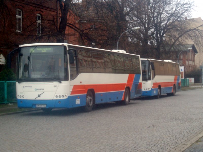 Zwei Neieverkehr Busse abgestellt am 22.02.08 in Forst (Lausitz).